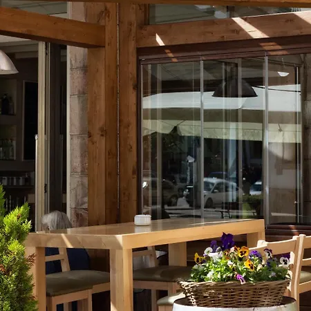 洛斯拉格斯自然酒店 3* Onís