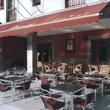 洛斯拉格斯自然酒店