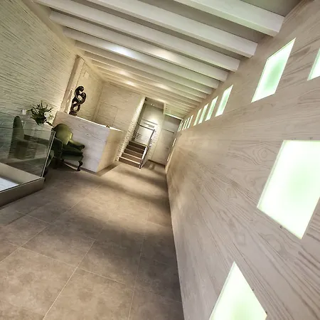 Lagos Nature Hotel